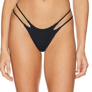 indah jovi bikini bottom